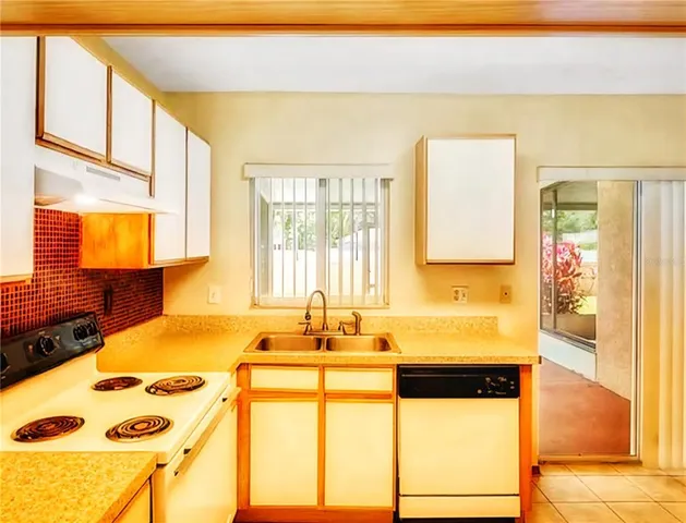 $230,000 | 1907 Fluorshire Drive, Brandon, FL 33511