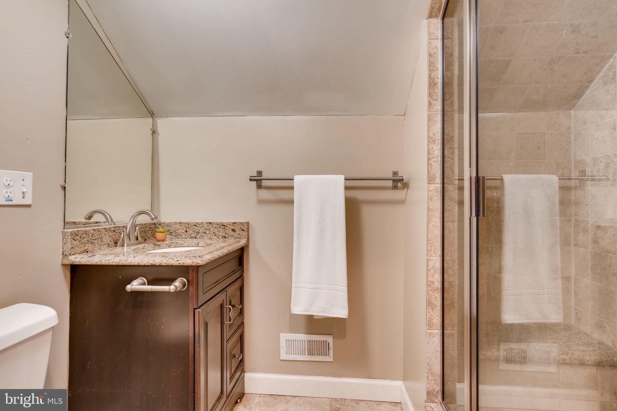 2704 Garnet Road Baltimore, MD 21234 - Photo 14 of 27