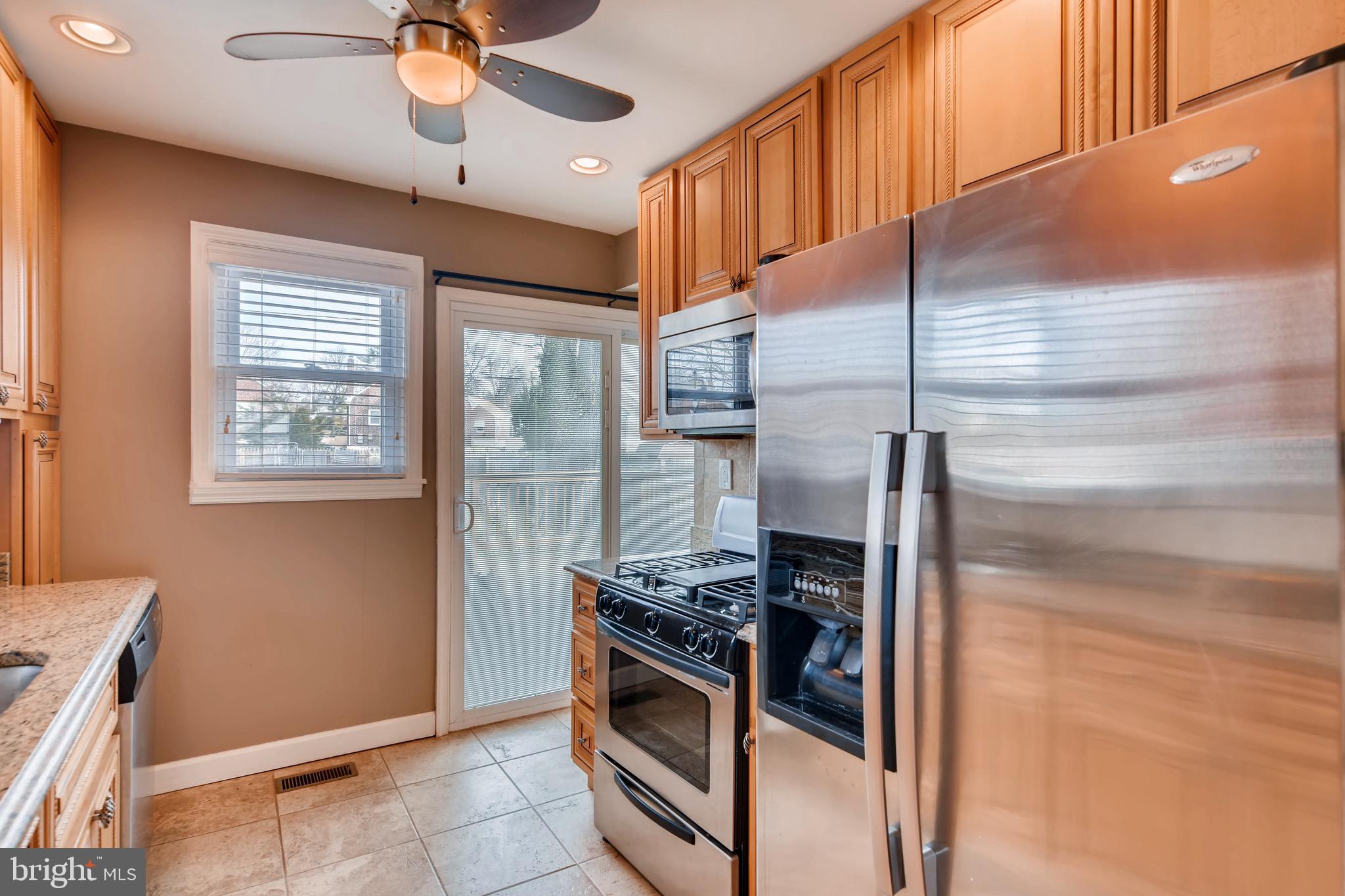 2704 Garnet Road Baltimore, MD 21234 - Photo 5 of 27