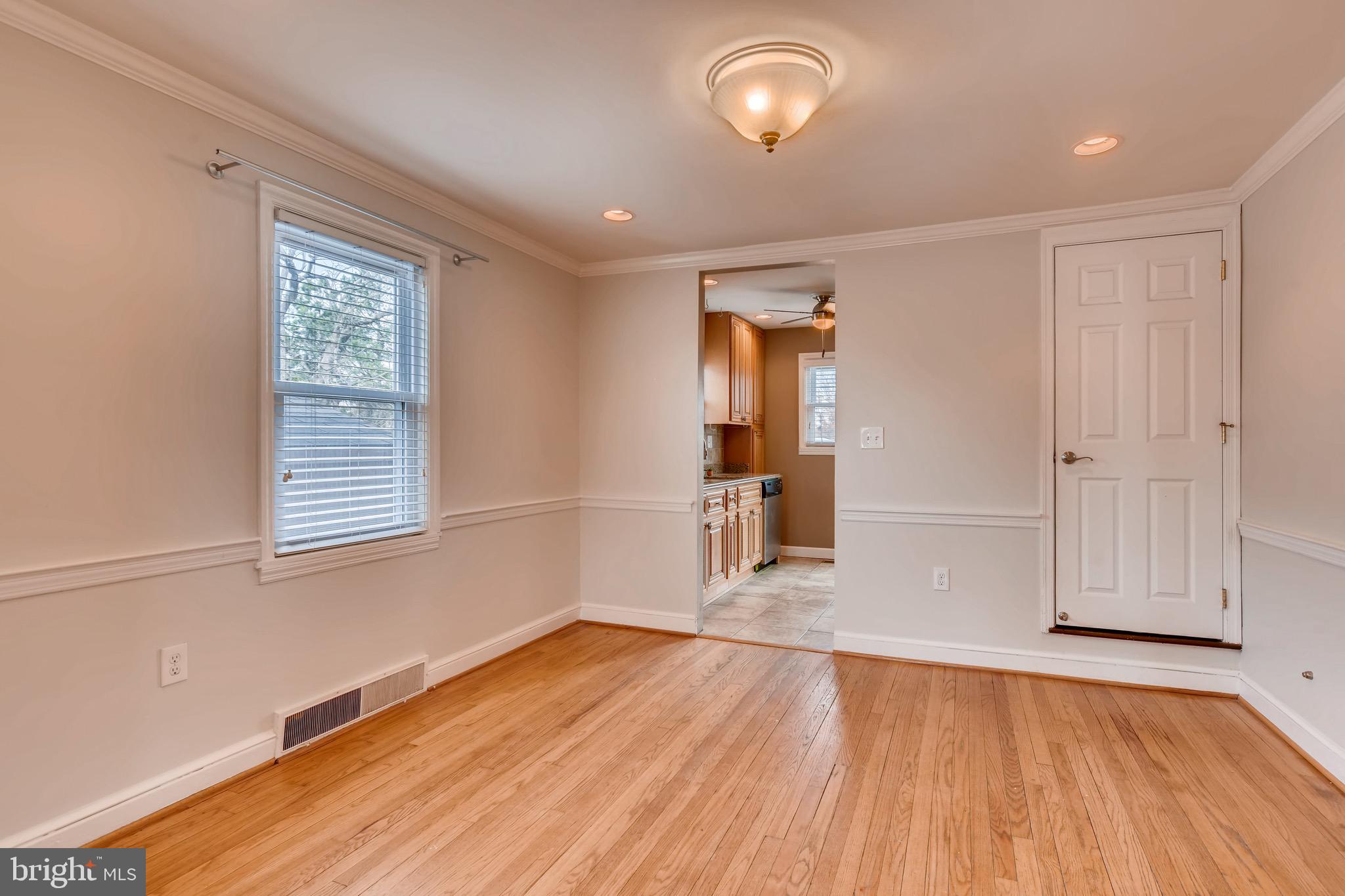 2704 Garnet Road Baltimore, MD 21234 - Photo 9 of 27