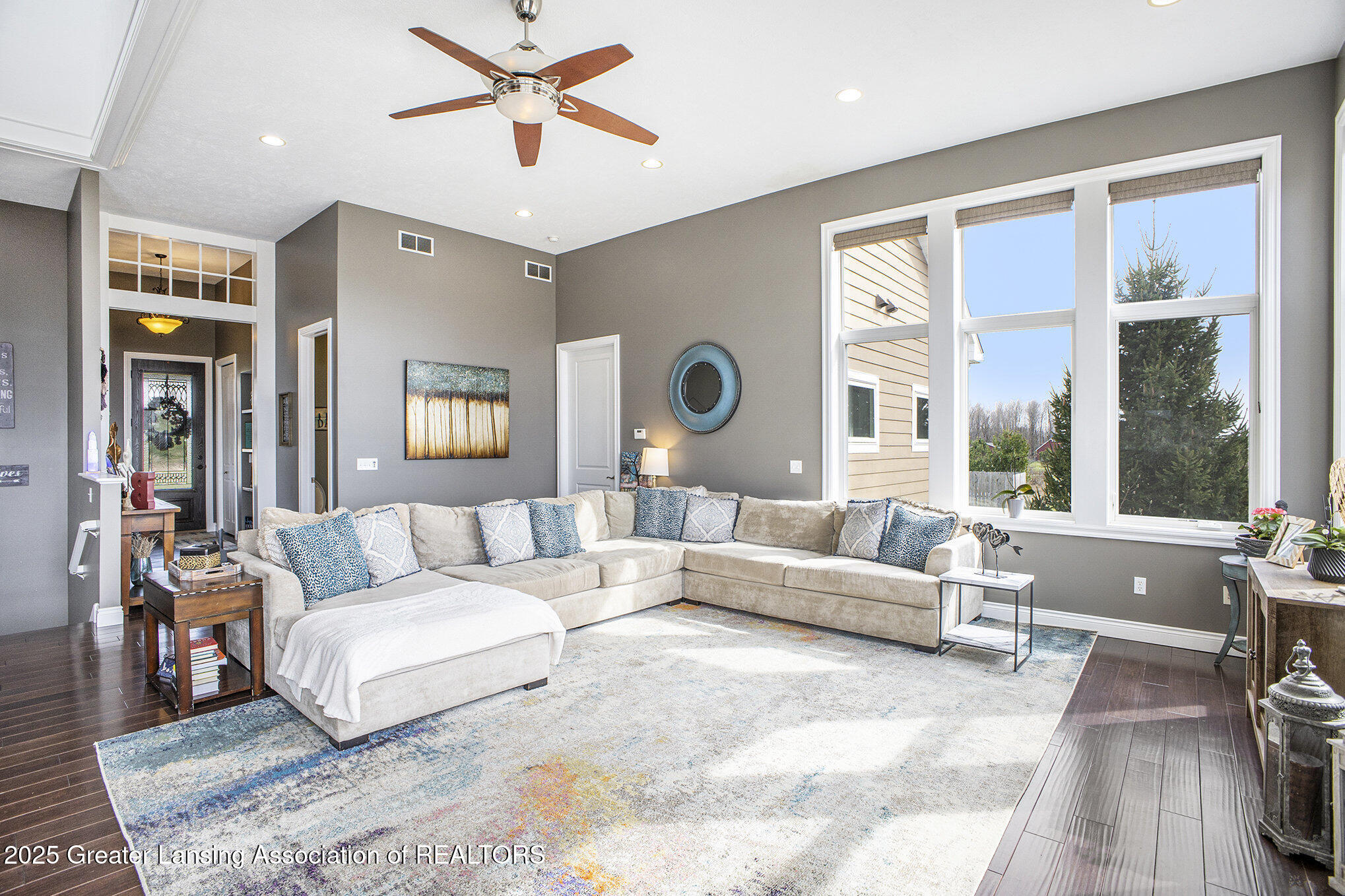 3241 Nixon Road Dimondale, MI 48821 - Photo 6 of 56 Living Room