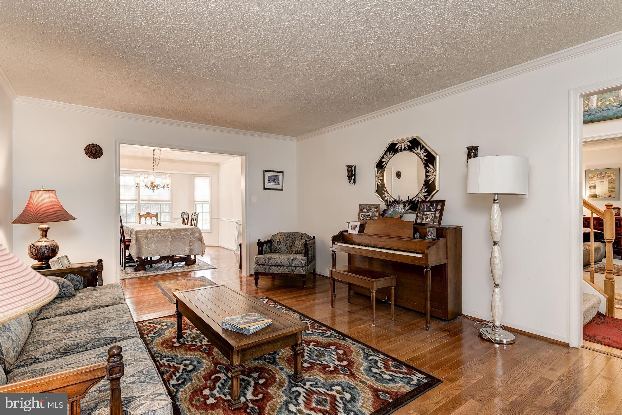 9 Oak Run Road Laurel, MD 20724 - Photo 11 of 63 Living Room