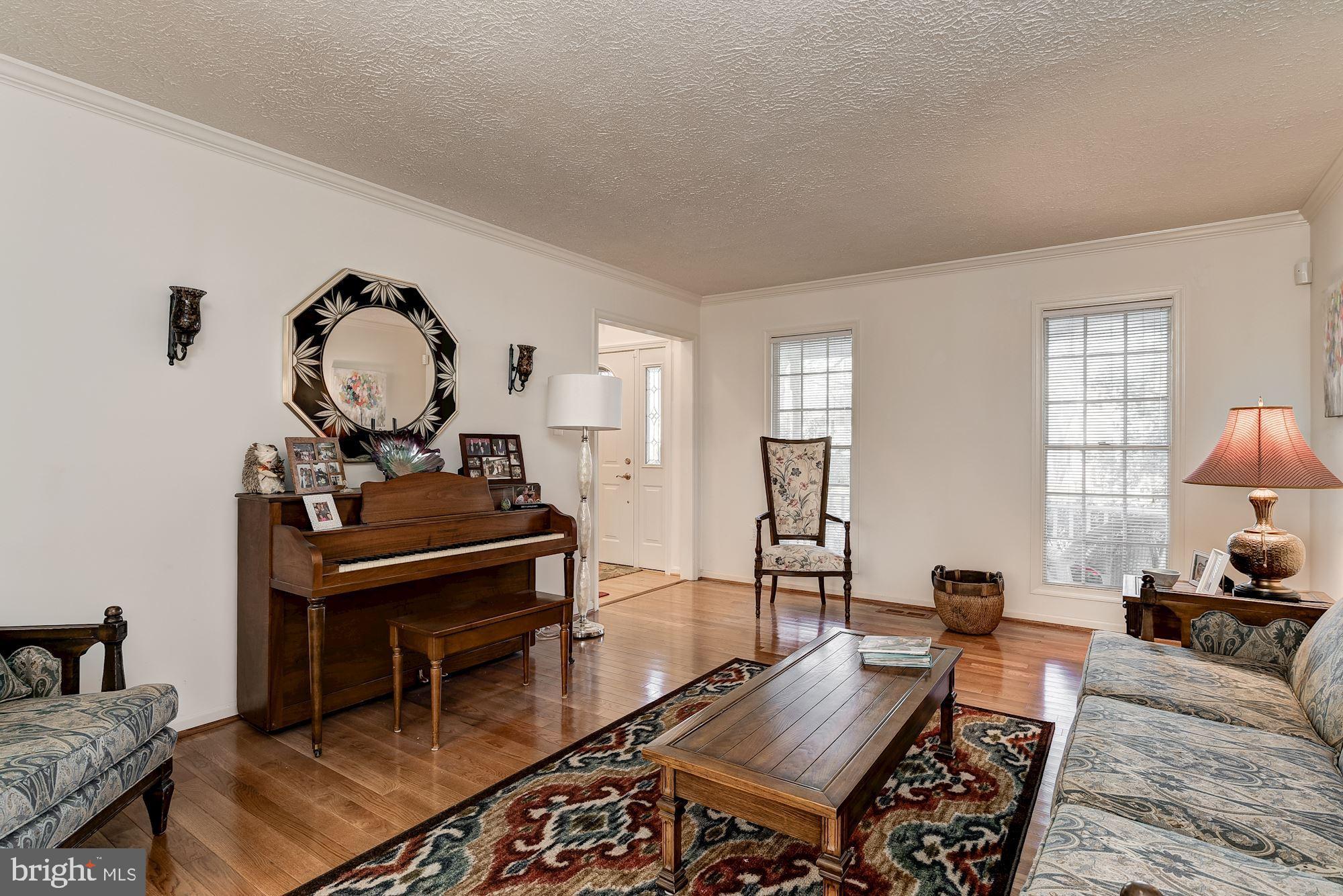 9 Oak Run Road Laurel, MD 20724 - Photo 12 of 63 Living Room