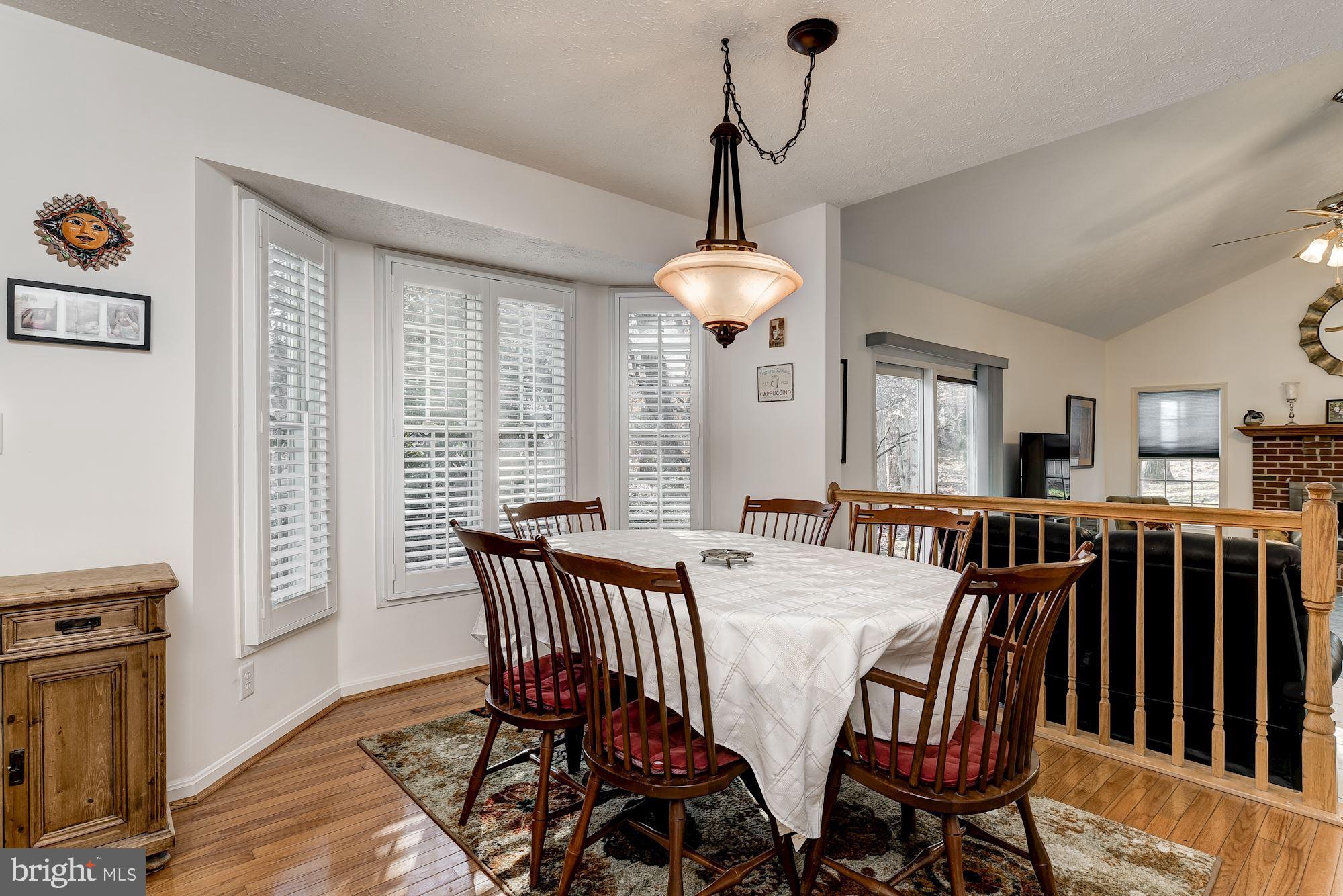 9 Oak Run Road Laurel, MD 20724 - Photo 24 of 63 Table Space off Kitchen