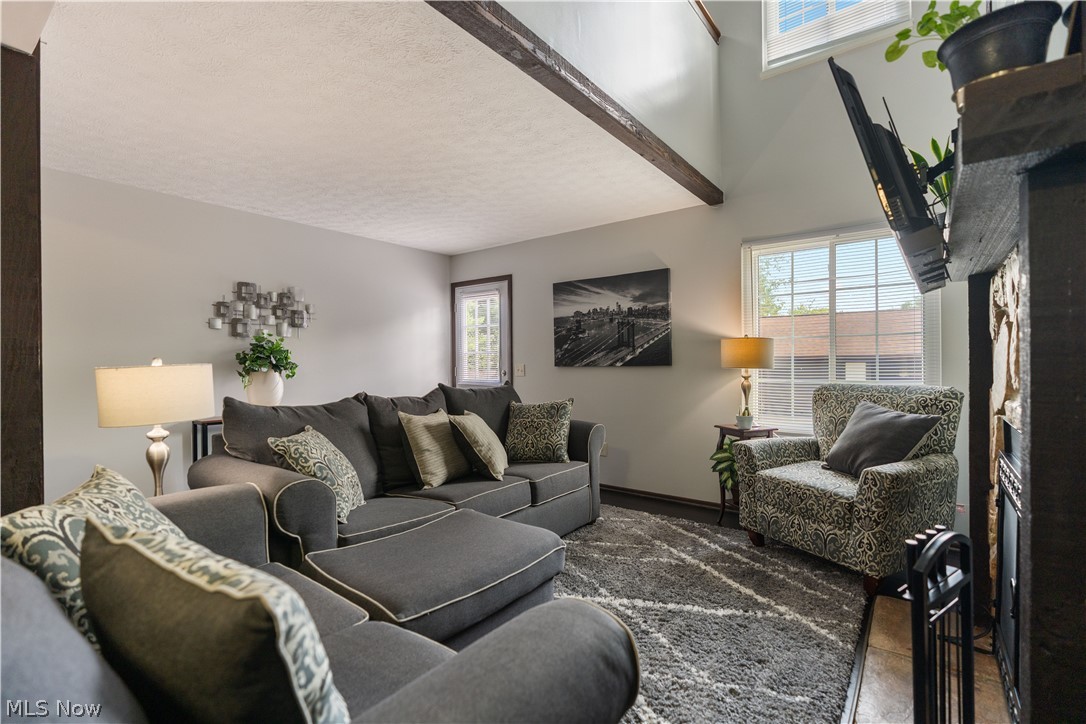 6674 Hills And Dales Road Northwest Canton, OH 44708 - Photo 9 of 34 Gallery Image 9