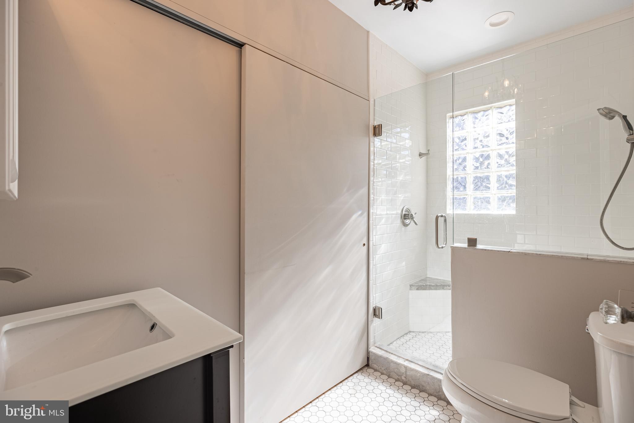 3852 Brook Road Richmond, VA 23227 - Photo 20 of 35 Gallery Image 20