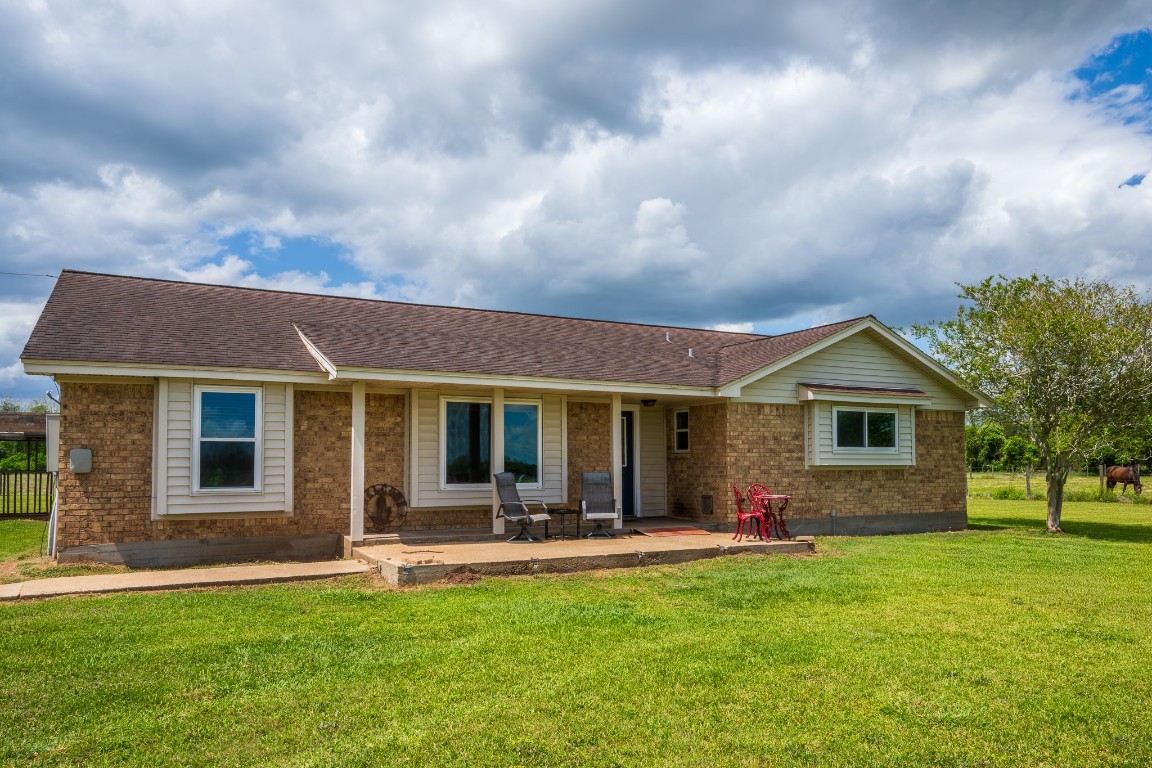 8283 Ashwood Road Van Vleck, TX 77482 - Photo 15 of 17