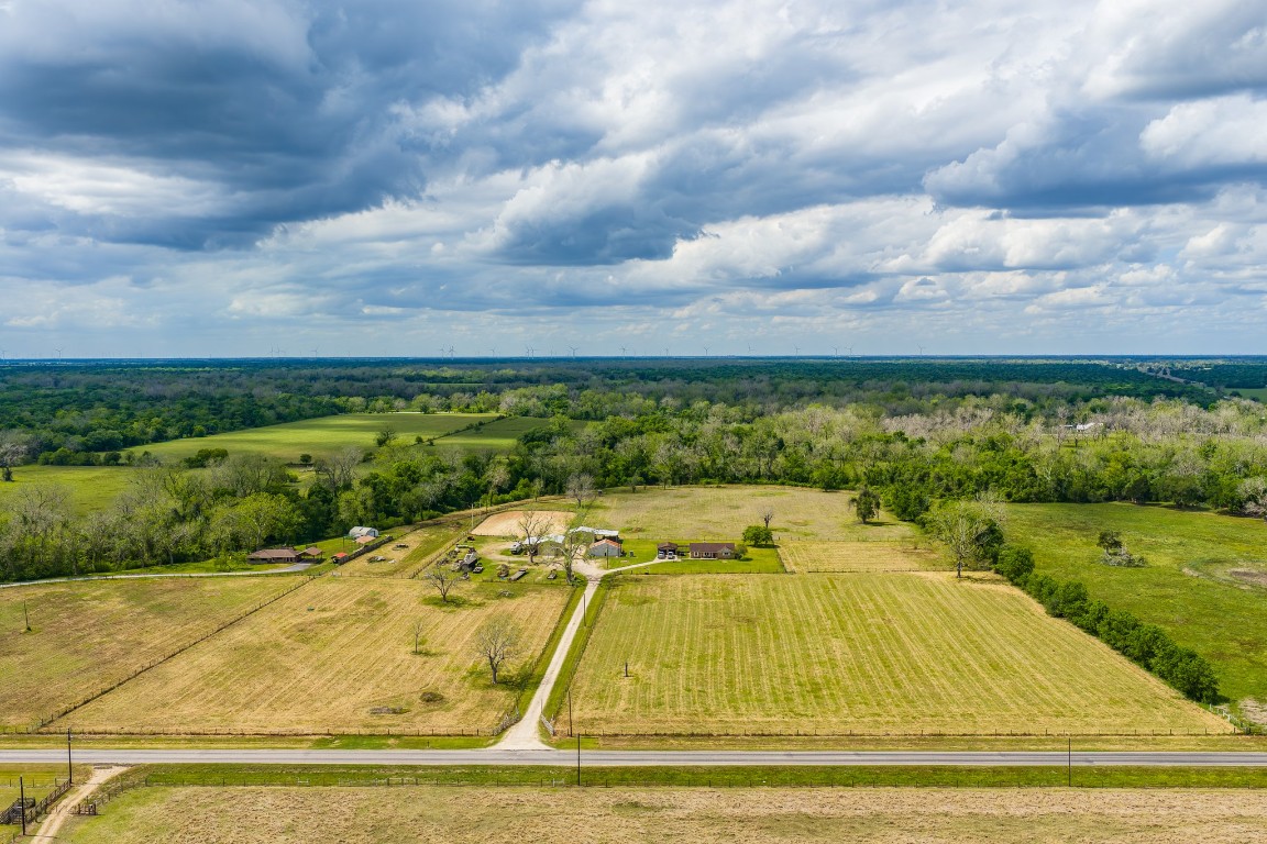 8283 Ashwood Road Van Vleck, TX 77482 - Photo 4 of 17