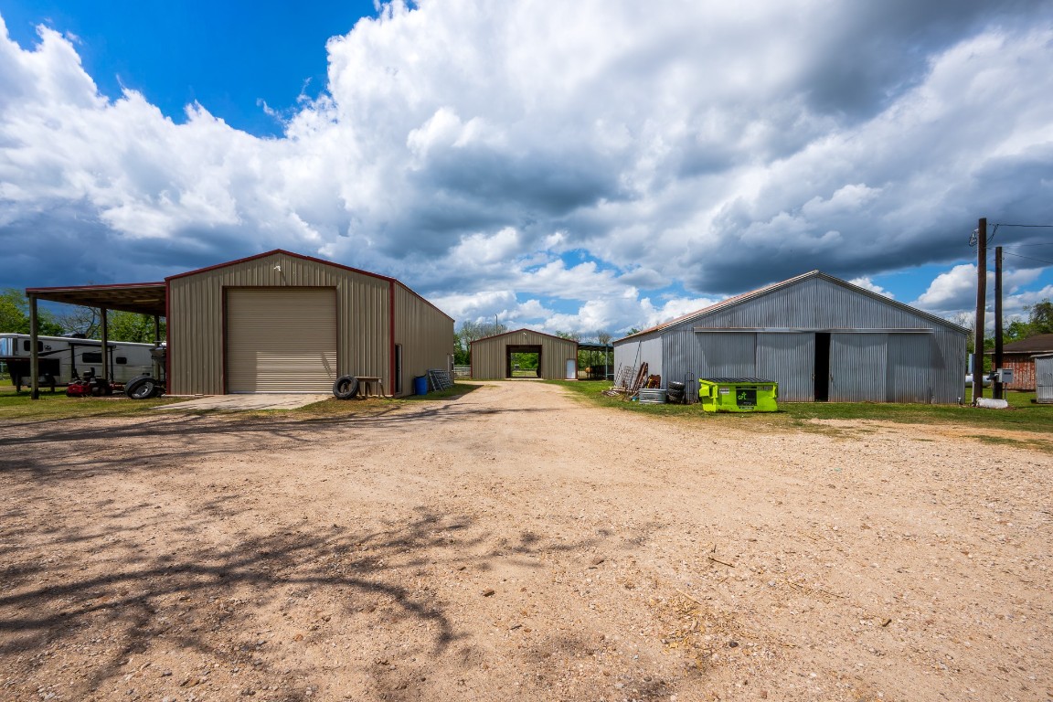 8283 Ashwood Road Van Vleck, TX 77482 - Photo 10 of 17