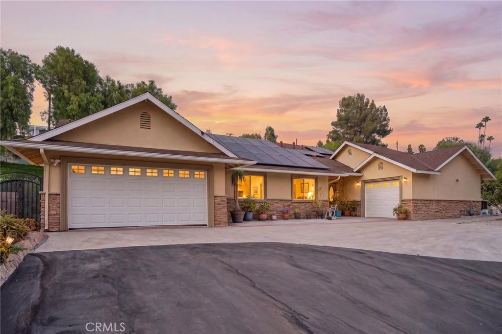 941 Laguna Road Fullerton, CA 92835 - Photo 2 of 52 Gallery Image 2