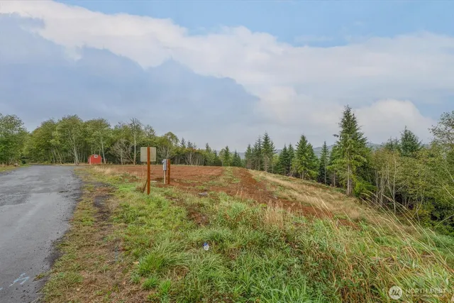 $149,000 | 307 Greenwood Road, Cathlamet, WA 98612