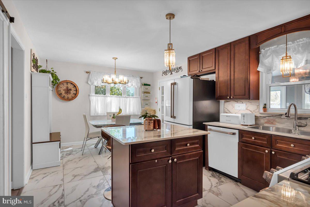 841 Boundary Road Woodbury, NJ 08096 - Photo 8 of 28 Gallery Image 8