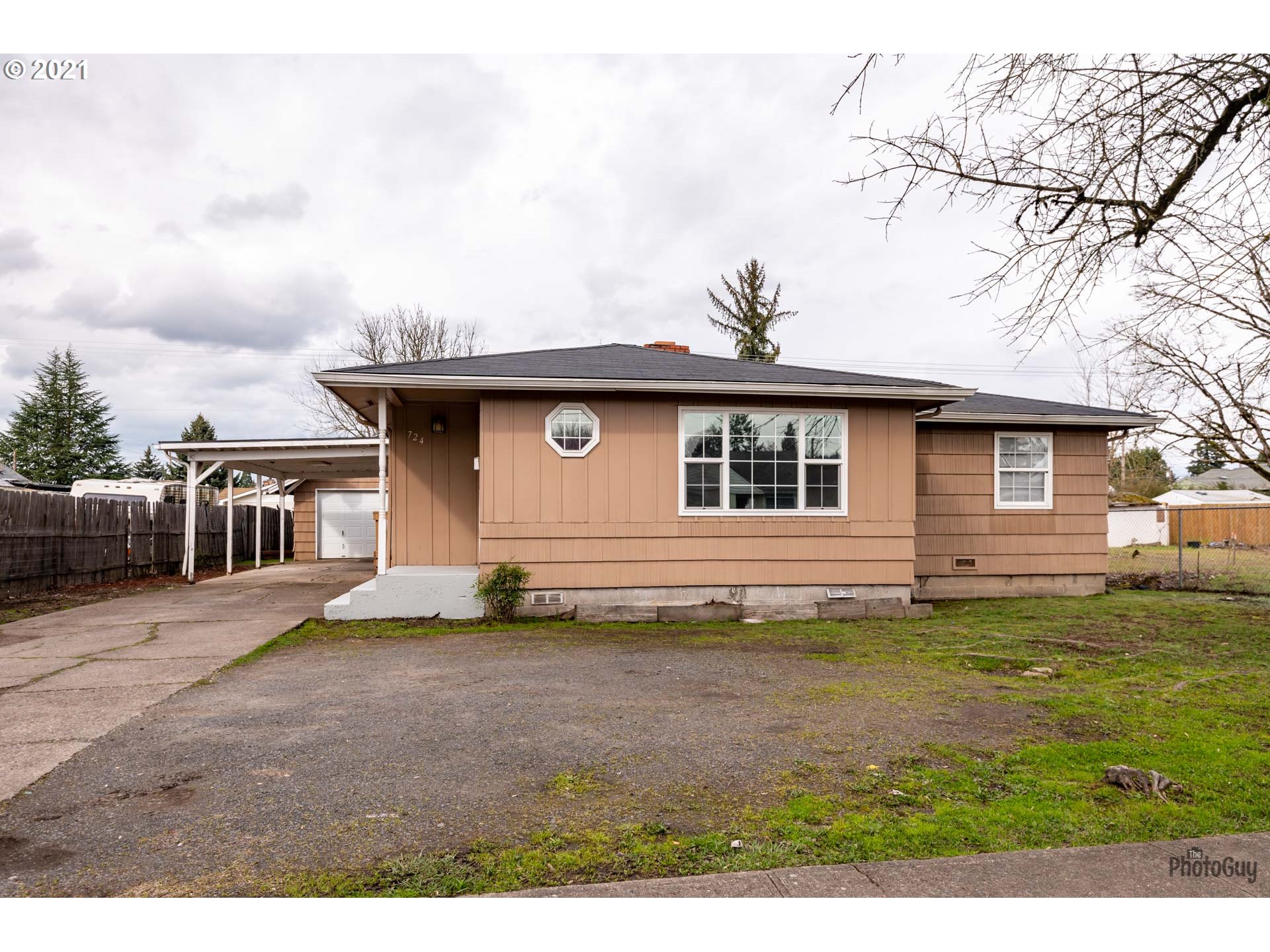 724 Centennial Boulevard Springfield, OR 97477 - Photo 1 of 26