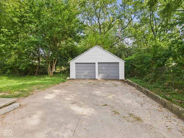 $114,900 | 1720 East Yale Avenue, Muncie, IN 47303