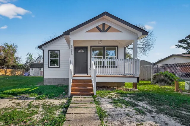 $1,960 | 8902 Alejo Drive, Unit A, Houston, TX 77088