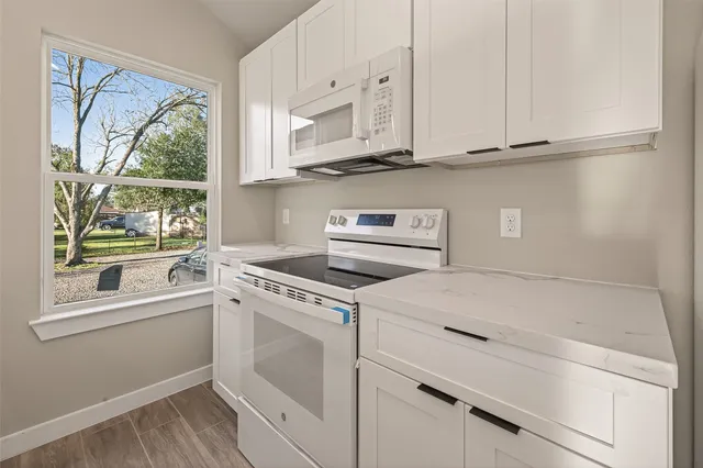 $1,960 | 8902 Alejo Drive, Unit A, Houston, TX 77088