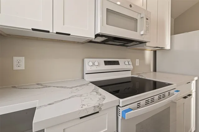 $1,960 | 8902 Alejo Drive, Unit A, Houston, TX 77088