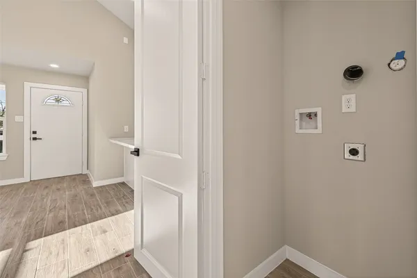 $1,700 | 8902 A Alejo Drive, Houston, TX 77088