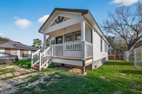 $1,700 | 8902 A Alejo Drive, Houston, TX 77088