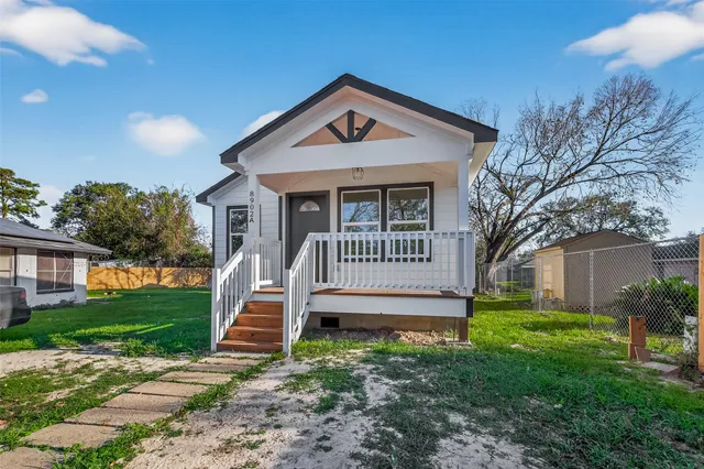 $1,960 | 8902 Alejo Drive, Unit A, Houston, TX 77088