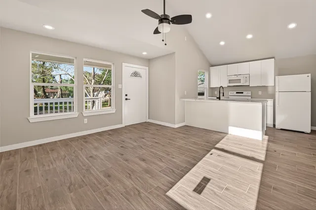 $1,960 | 8902 Alejo Drive, Unit A, Houston, TX 77088