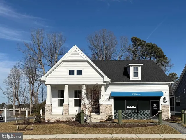 $719,990 | 30019 Chase Oaks Drive, Lewes, DE 19958