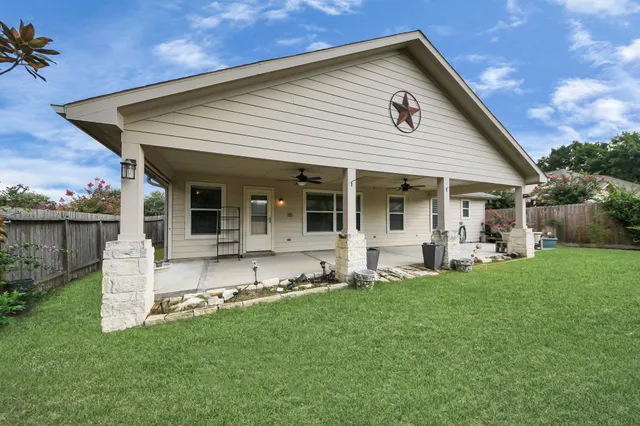 $2,000 | 21823 Wildcroft Drive, Katy, TX 77449