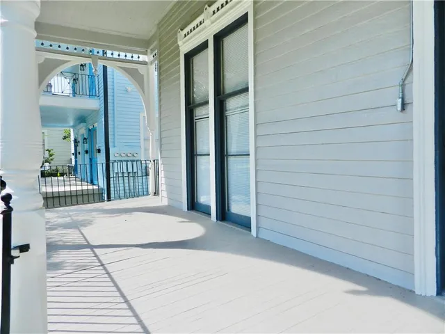$1,400 | 1224 Marengo Street, Unit 1B, New Orleans, LA 70115