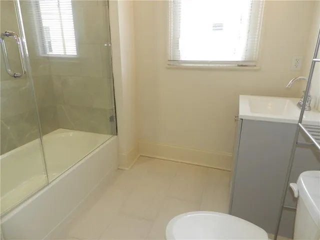 $1,400 | 1224 Marengo Street, Unit 1B, New Orleans, LA 70115