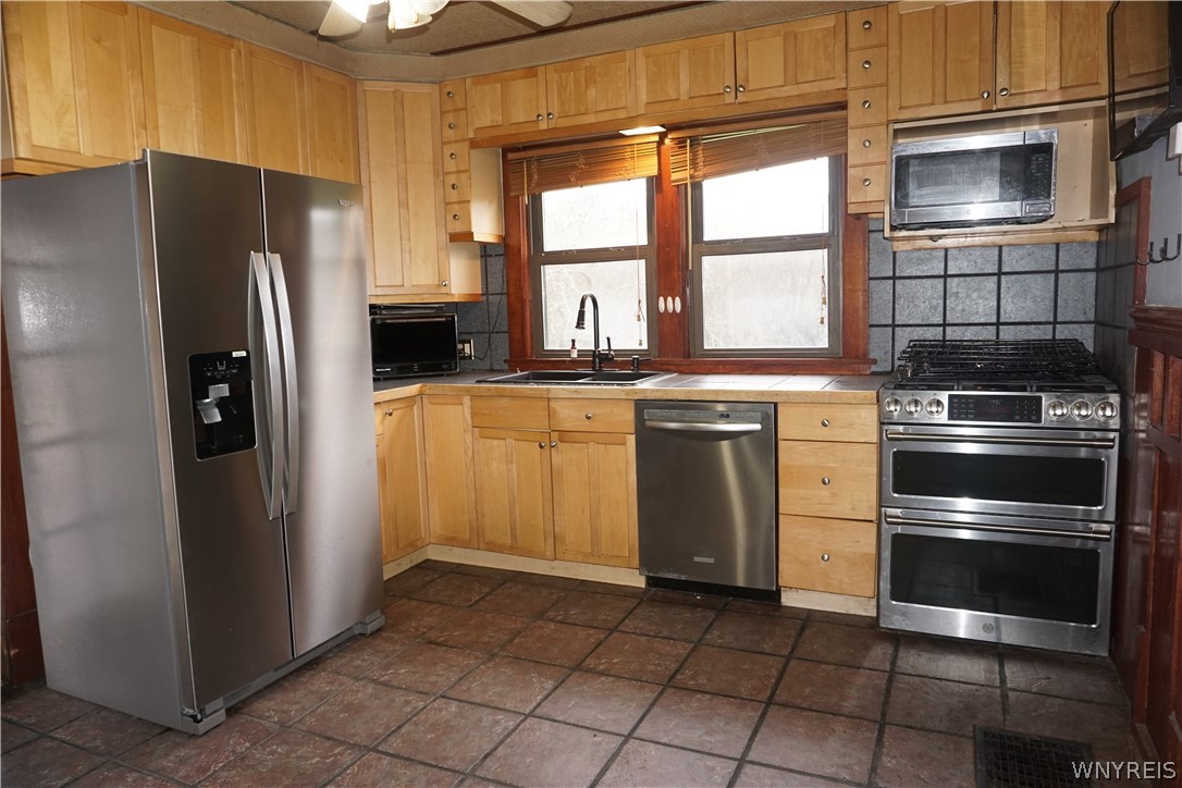 4835 Harlem Road Amherst, NY 14226 - Photo 18 of 31
