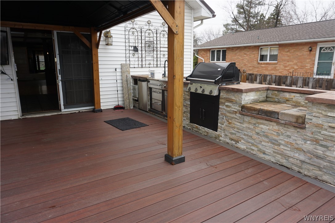 4835 Harlem Road Amherst, NY 14226 - Photo 4 of 31