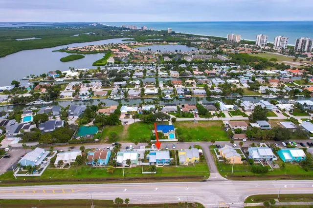 $300,000 | 902 Shorewinds Drive, Unit B, Hutchinson Island, FL 34949