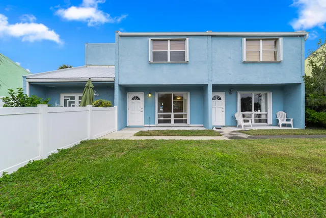 $300,000 | 902 Shorewinds Drive, Unit B, Hutchinson Island, FL 34949