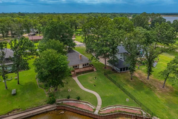 $430,000 | 27 Sundown Trail, Star Harbor, TX 75148