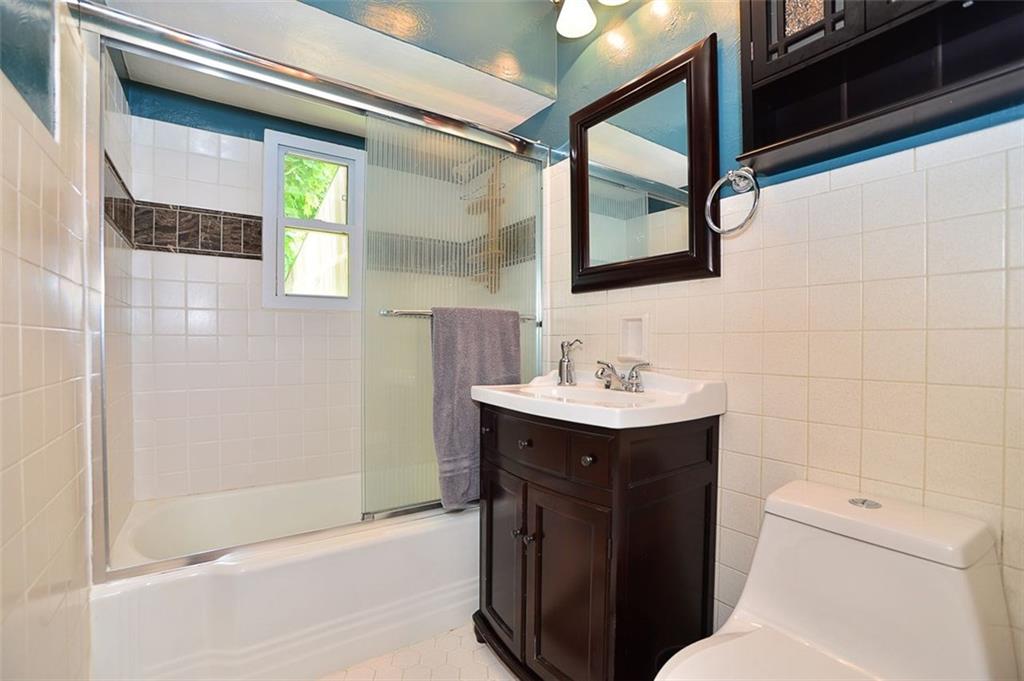3007 Fairview Road Gibsonia, PA 15044 - Photo 11 of 20 Gallery Image 11
