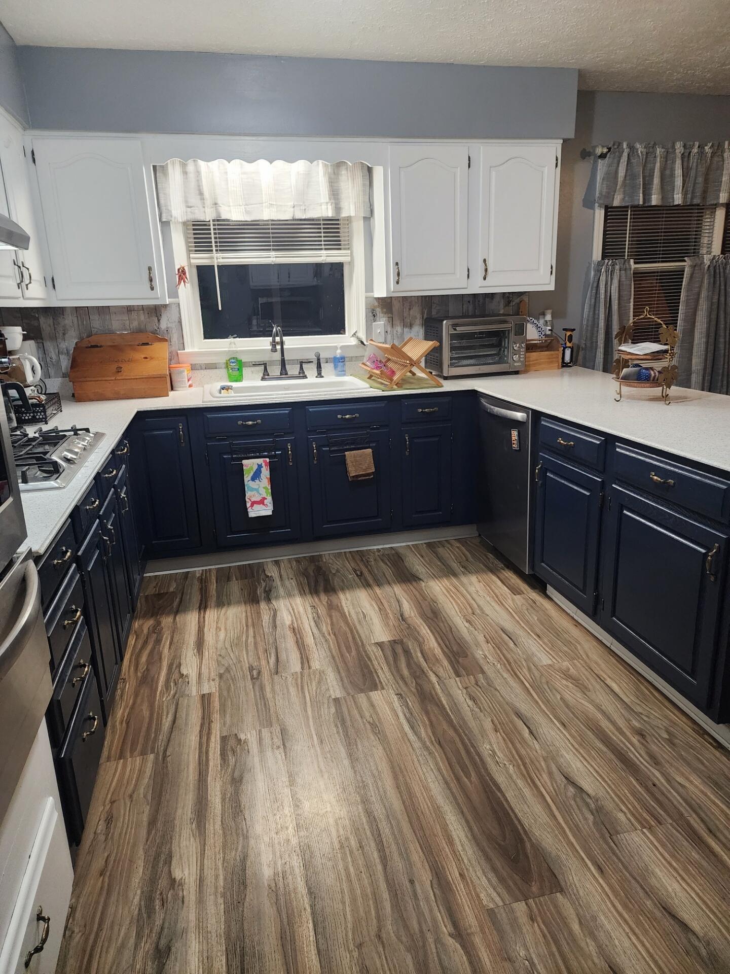 400 Compton Road Jeffersonville, KY 40337 - Photo 9 of 52 400-13