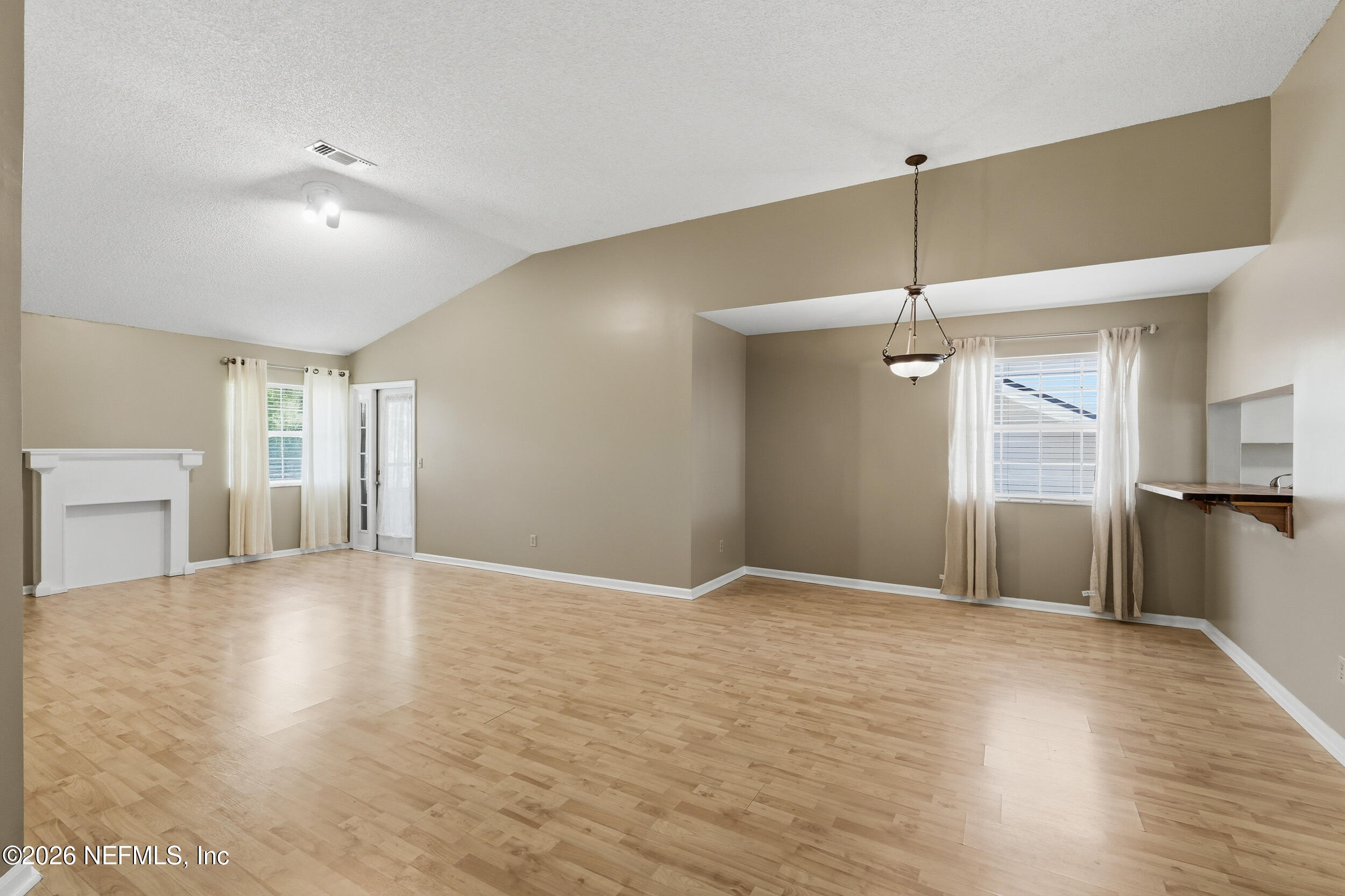504 Tournament Road Ponte Vedra Beach, FL 32082 - Photo 13 of 52 Family/Dining Room