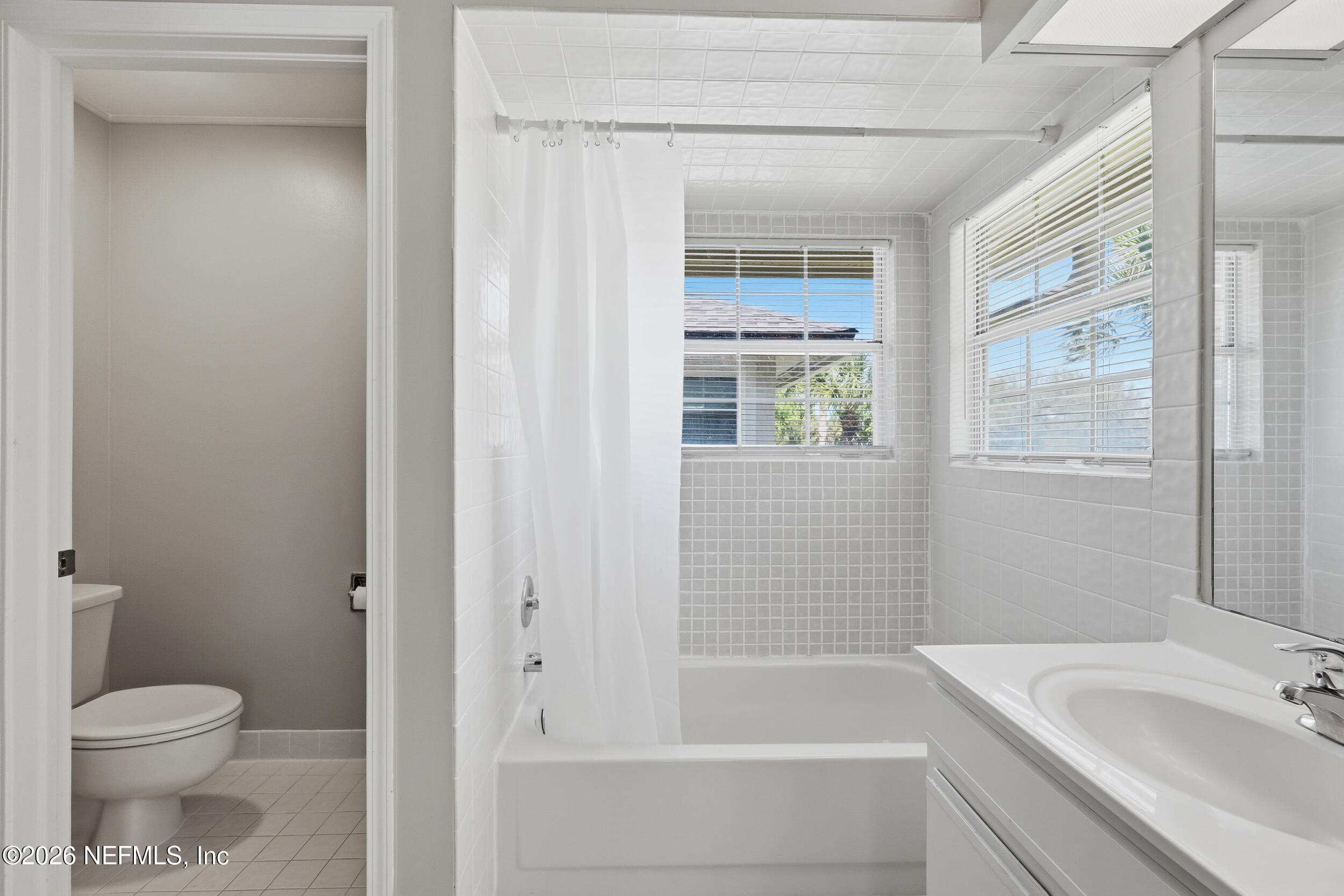 504 Tournament Road Ponte Vedra Beach, FL 32082 - Photo 19 of 52 Primary Bathroom