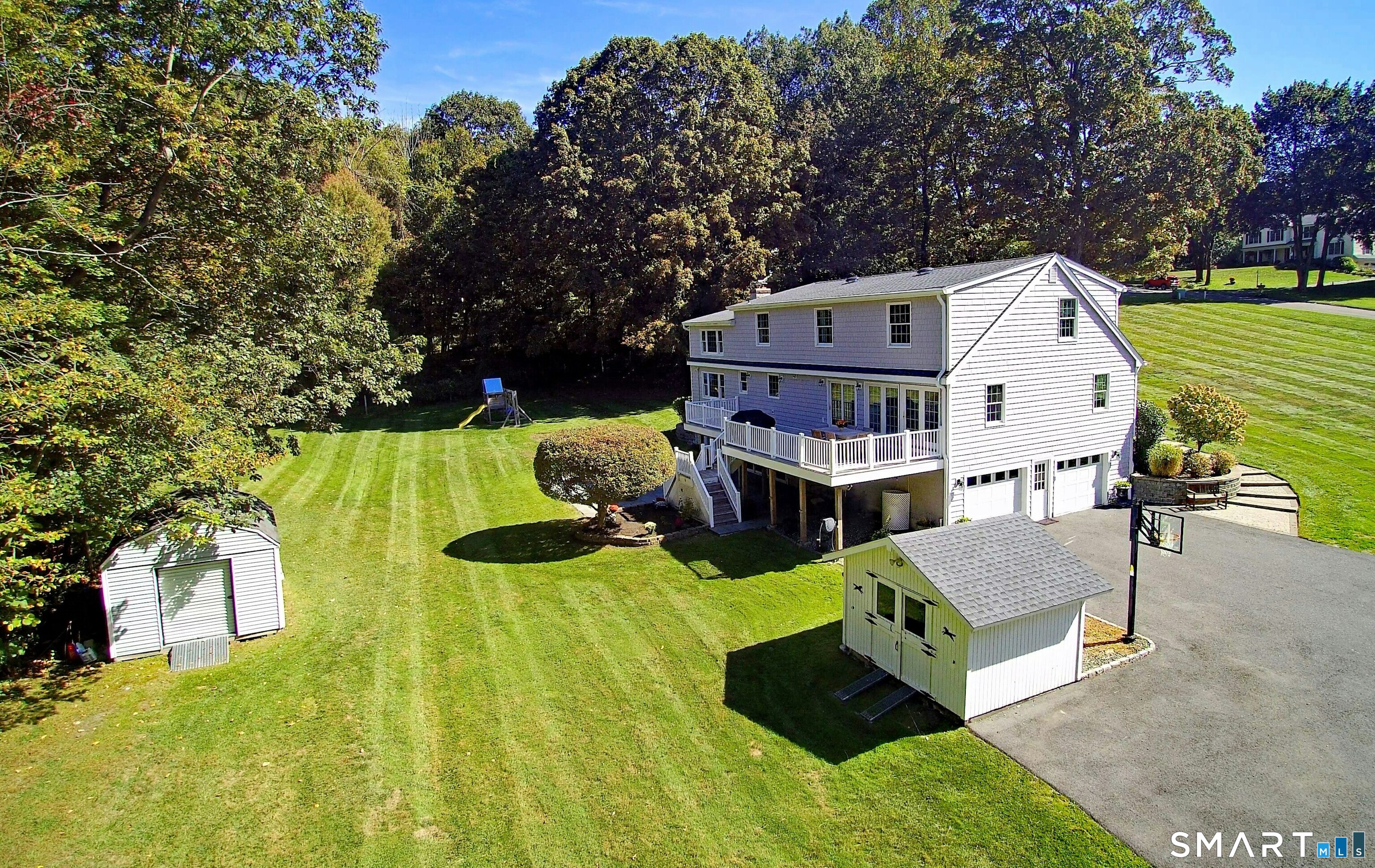 12 Holmes Road Ridgefield, CT 06877 - Photo 2 of 40
