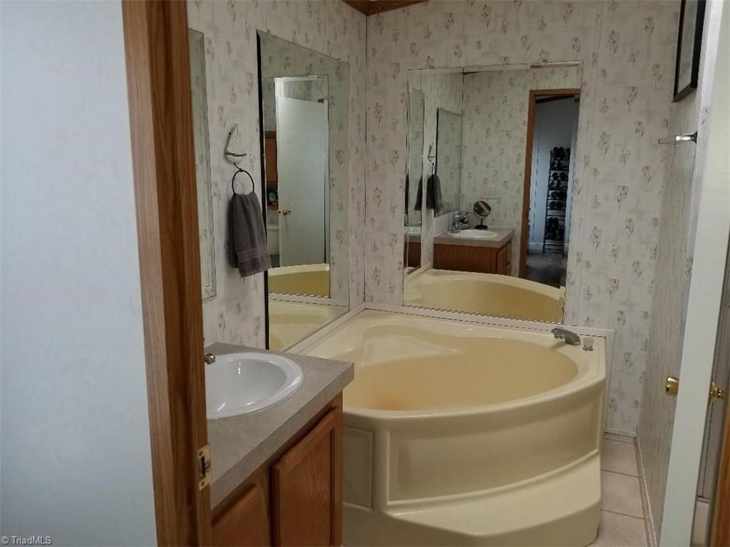 53 Woods Edge Road Cana, VA 24317 - Photo 8 of 15 Gallery Image 8