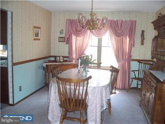 278 Conrow Road Delran, NJ 08057 - Photo 4 of 7 Dining Room
