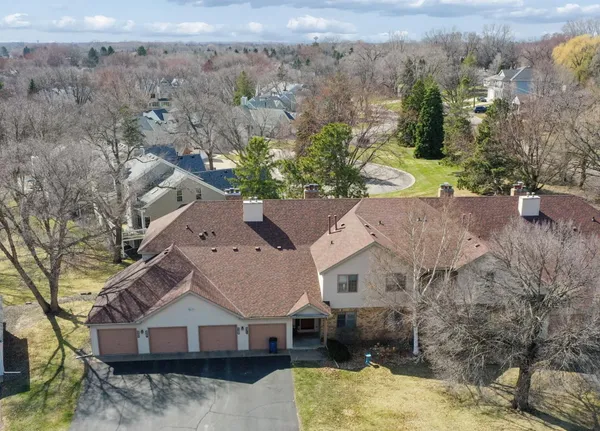$239,900 | 4305 Oakmede Lane, Unit 24A, White Bear Lake, MN 55110
