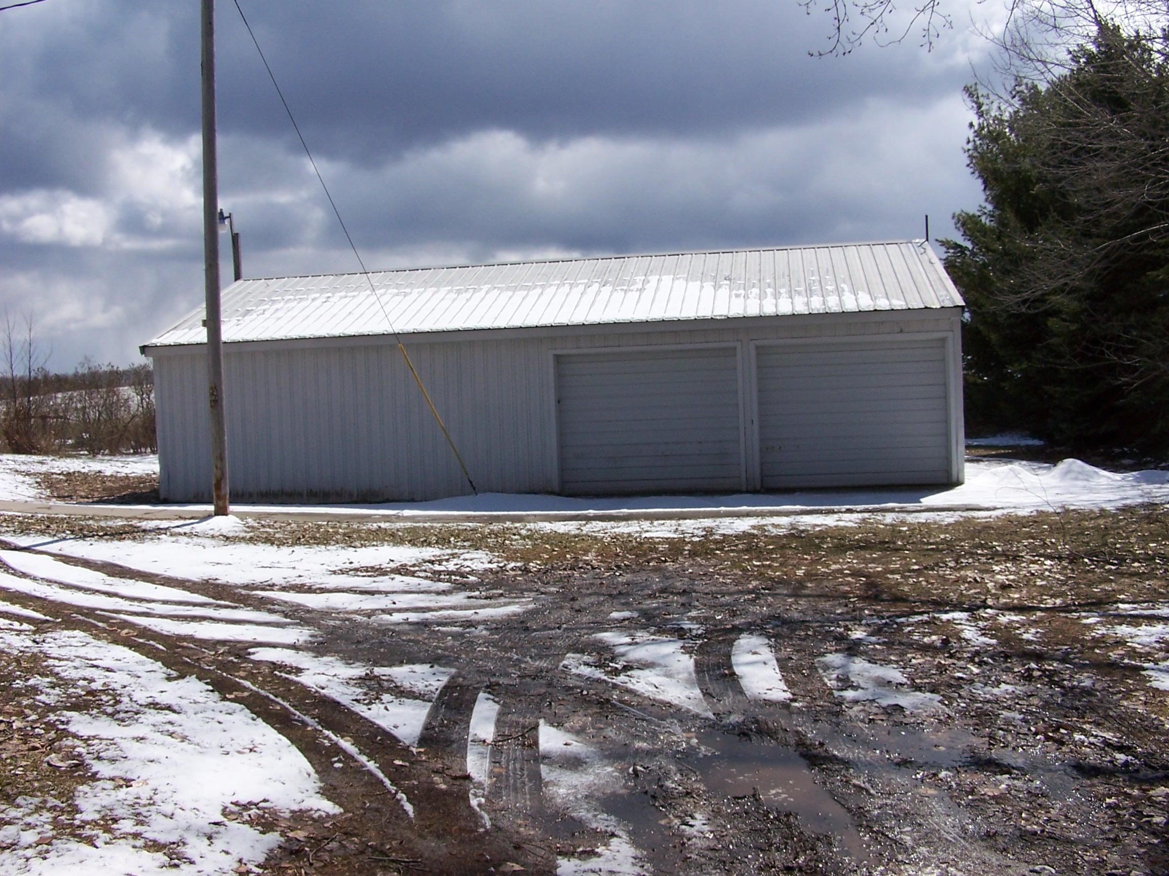 5225 Carlson Road Cheboygan, MI 49721 - Photo 4 of 29 Gallery Image 4