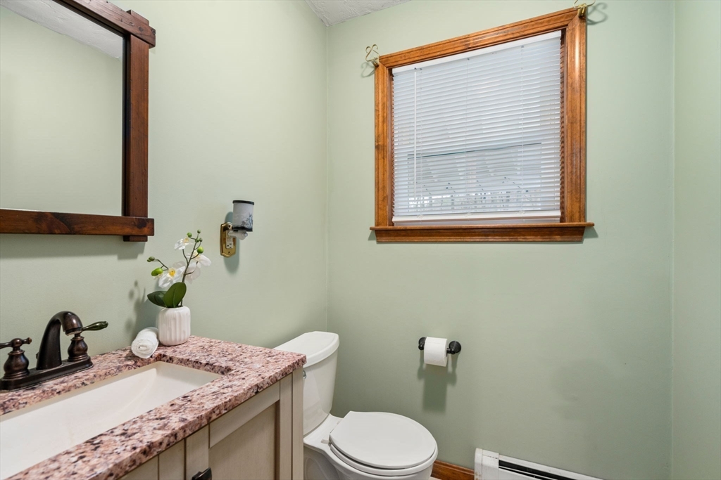 5 Woodside Circle Sturbridge, MA 01566 - Photo 22 of 39