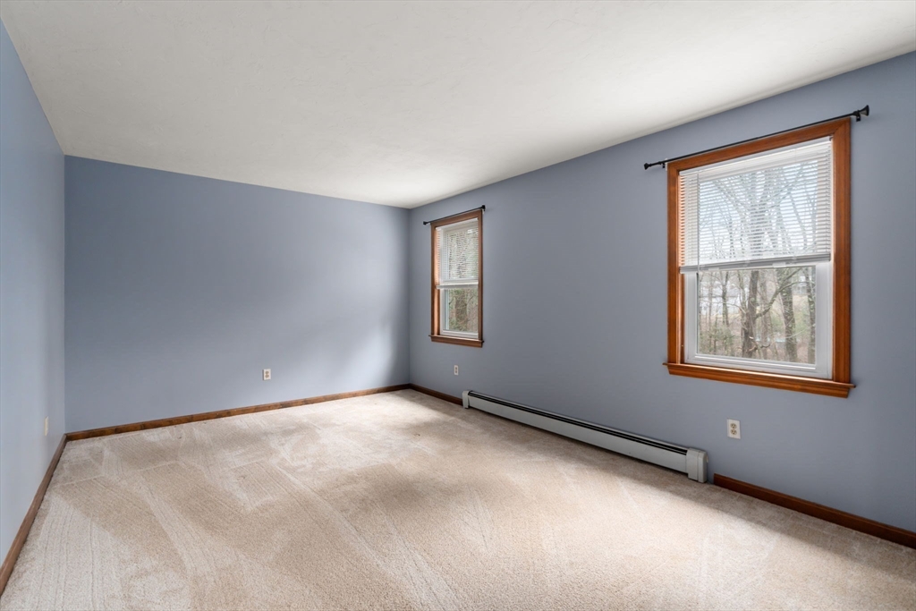 5 Woodside Circle Sturbridge, MA 01566 - Photo 31 of 39