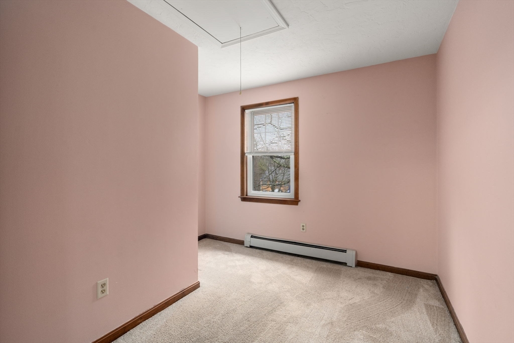 5 Woodside Circle Sturbridge, MA 01566 - Photo 32 of 39