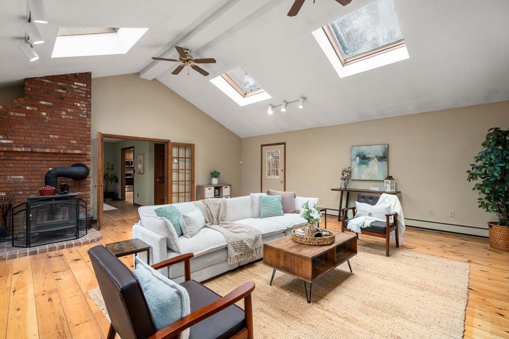 5 Woodside Circle Sturbridge, MA 01566 - Photo 9 of 39