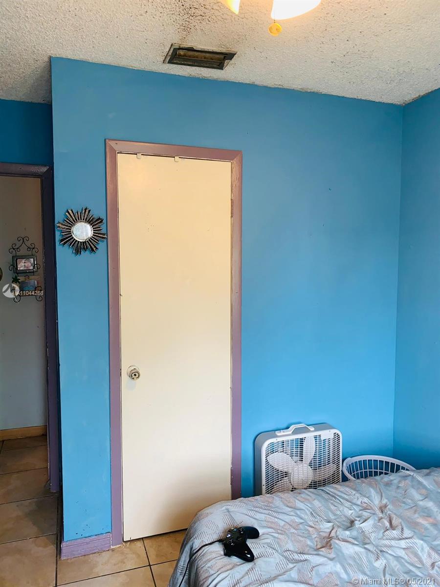 175 Southwest 16th Terrace Homestead, FL 33030 - Photo 14 of 25 Gallery Image 14