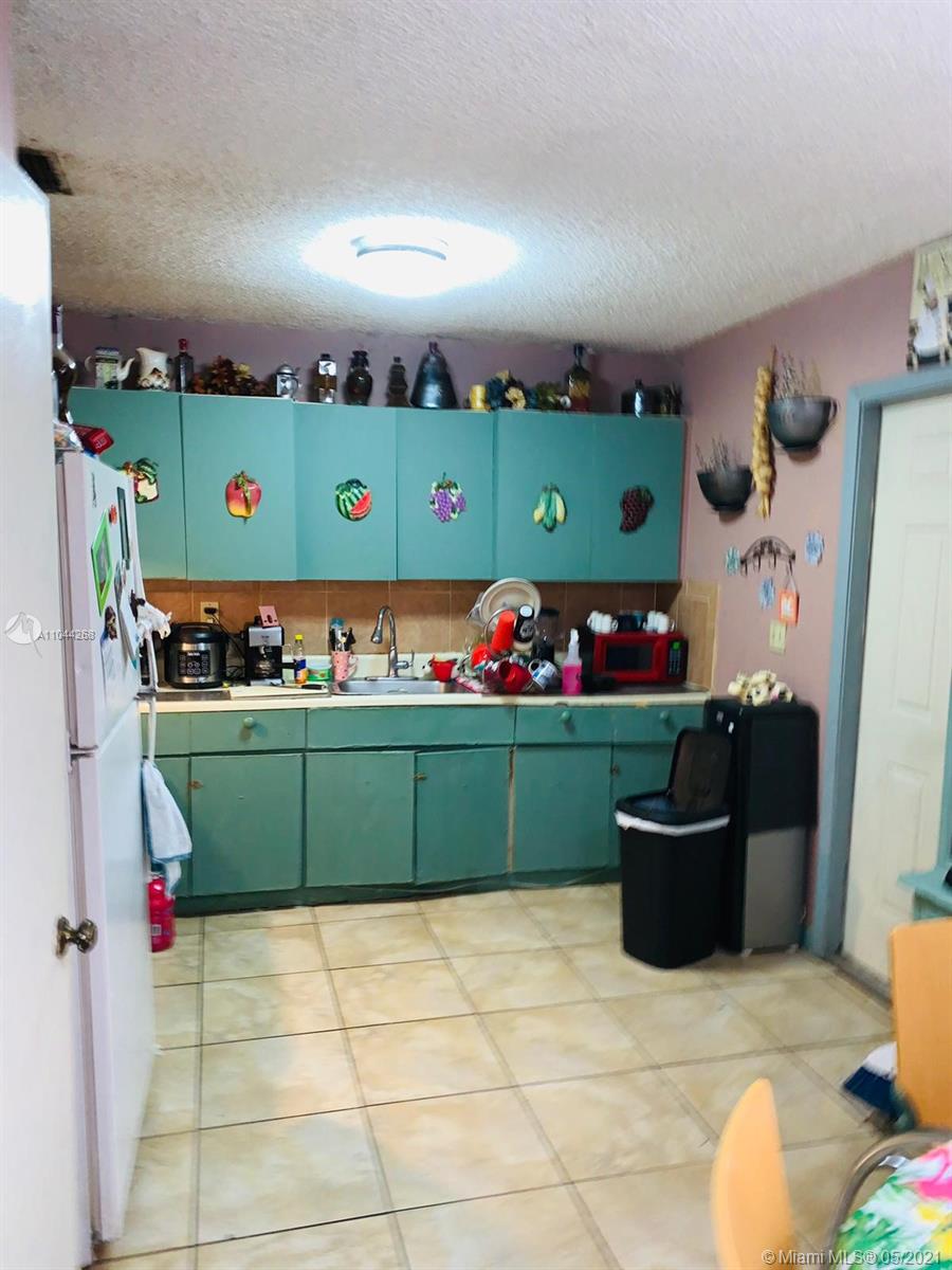 175 Southwest 16th Terrace Homestead, FL 33030 - Photo 20 of 25 Gallery Image 20
