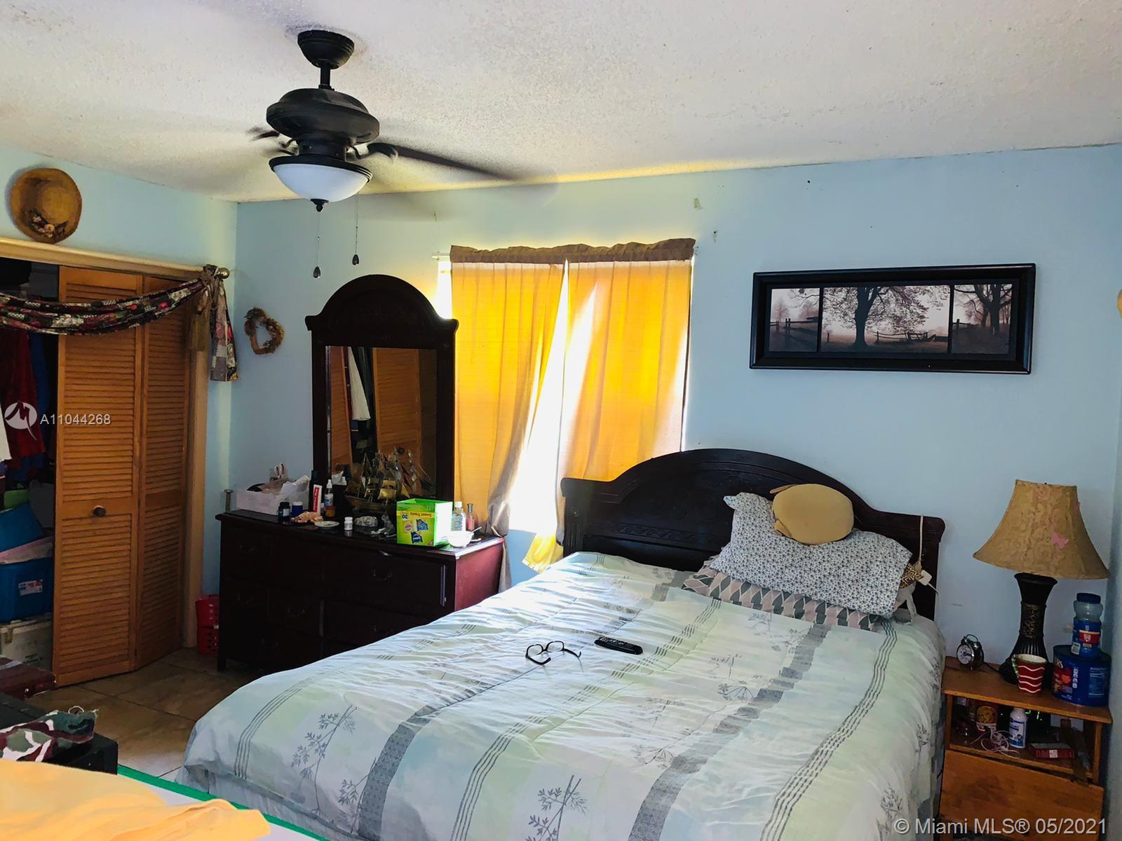 175 Southwest 16th Terrace Homestead, FL 33030 - Photo 9 of 25 Gallery Image 9